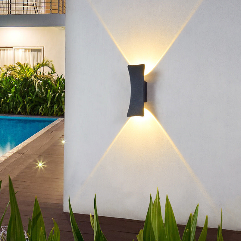 VillaBeam Wall Lamp – Waterproof Outdoor Garden Light