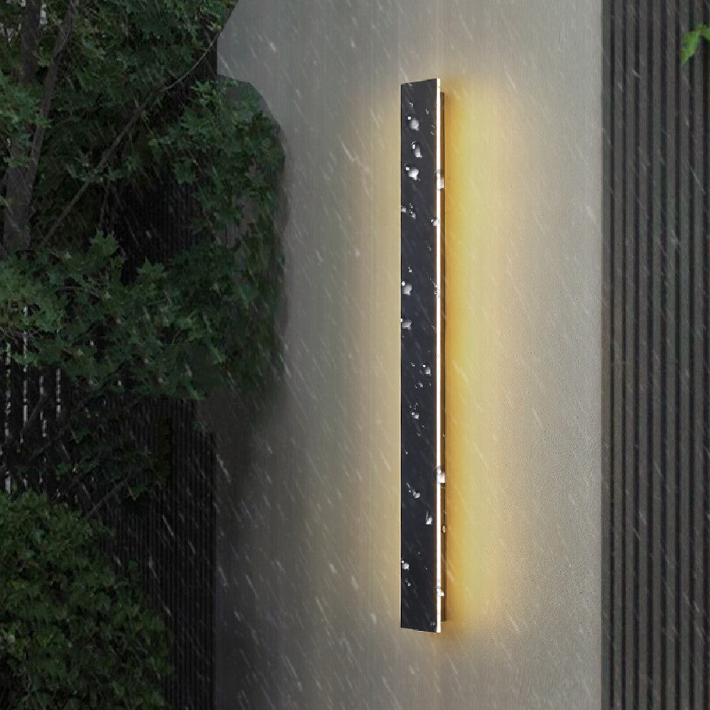 LineaLux Wall Light – Modern Outdoor Villa Lamp