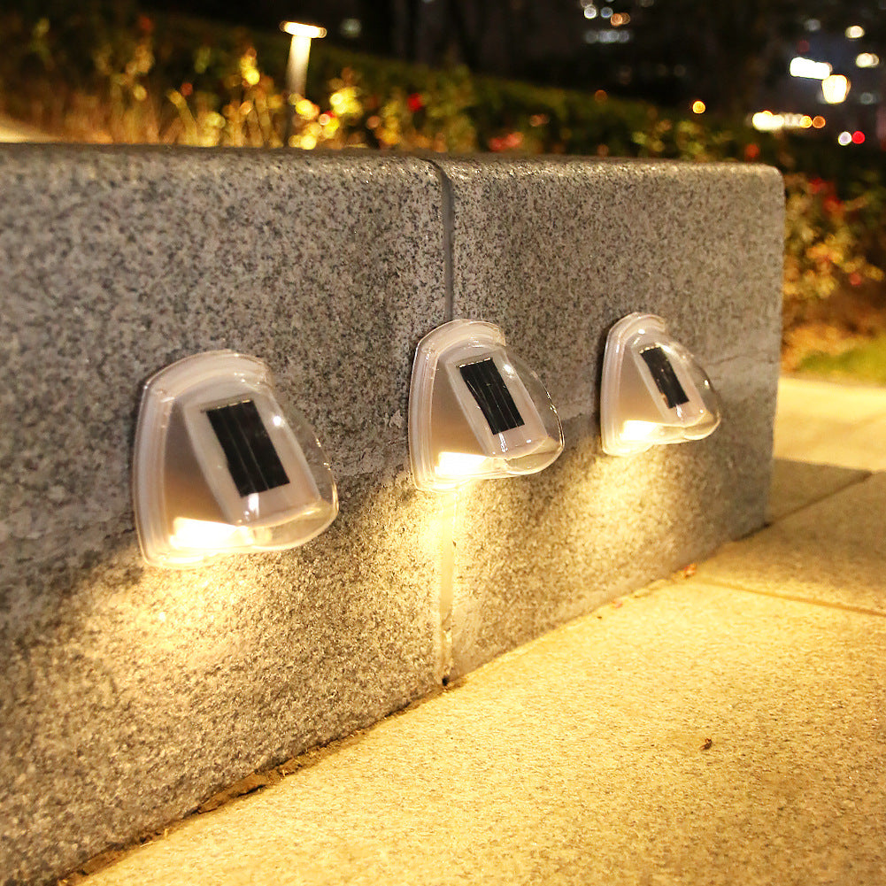 Solara Vintage Wall Light – Solar Garden Ambient Lamp