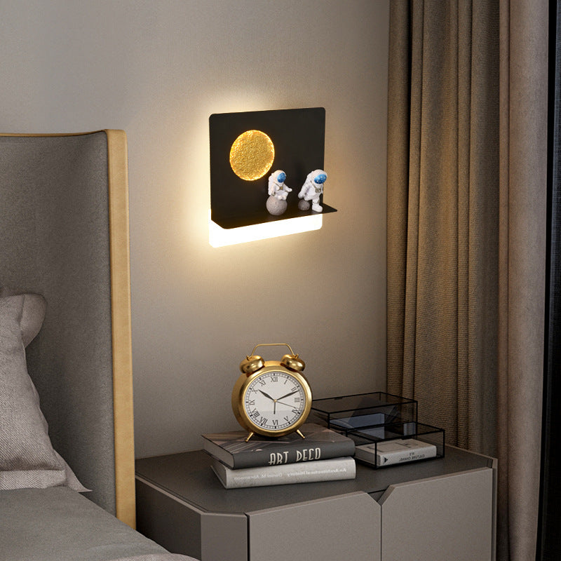 AstroShelf Wall Lamp – Astronaut Ambient Light with Shelf