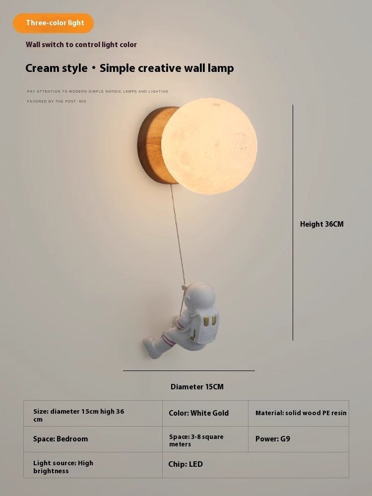 LunaNest Kids Wall Lamp – Moon & Animal Ambient Light