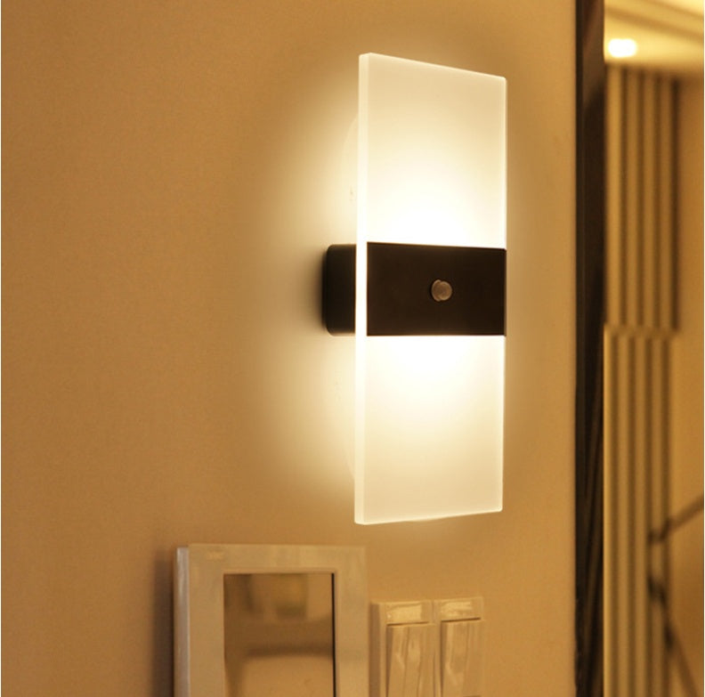 Luma Touch Bedside Lamp – Minimal Ambient Light