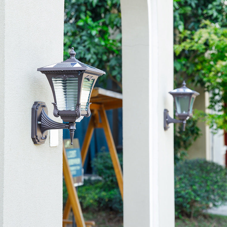 Solis Luxe Wall Lamp – Solar Outdoor Statement Light