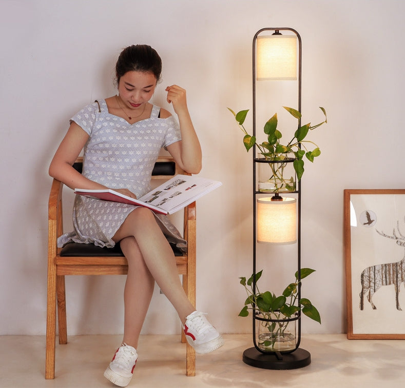 Verdéa Glass Plant Lamp – Minimal Botanical Ambient Light
