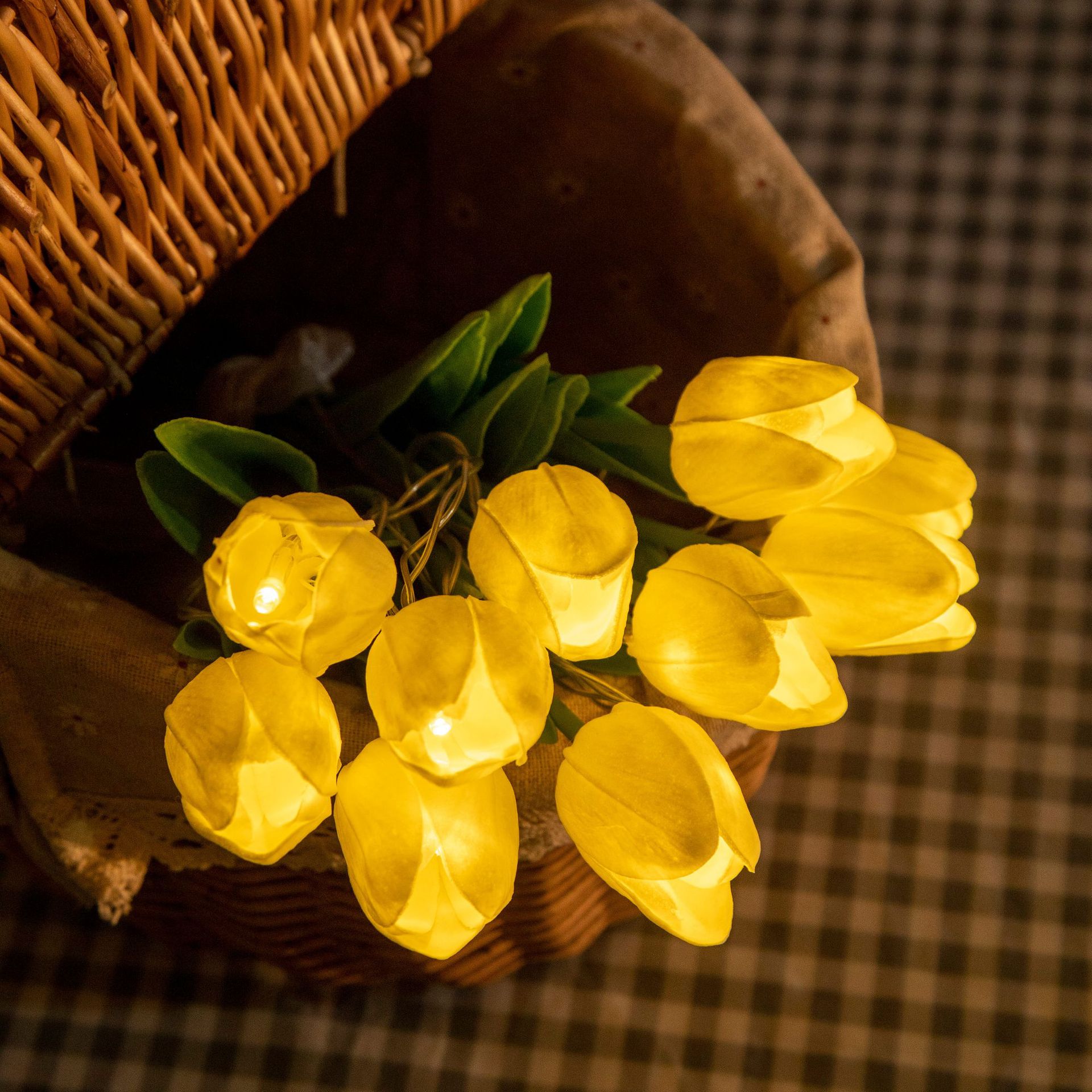TulipGlow LED Bouquet Lights – Romantic Flower String Lamp