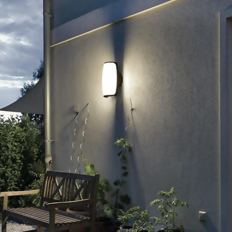 Solis Prime Wall Light – Waterproof Outdoor Lamp