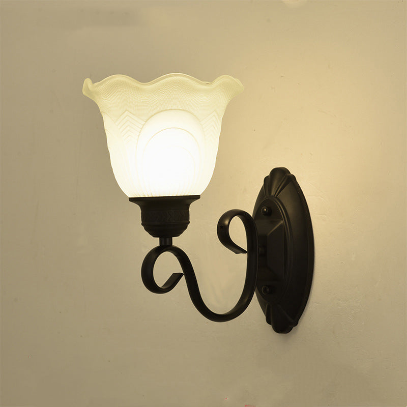 HeritageGlow Wall Lamp – American Style Glass Light