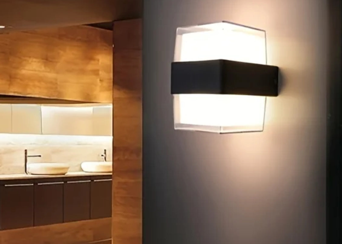 Solis Path Wall Light – Outdoor Ambient Waterproof Lamp