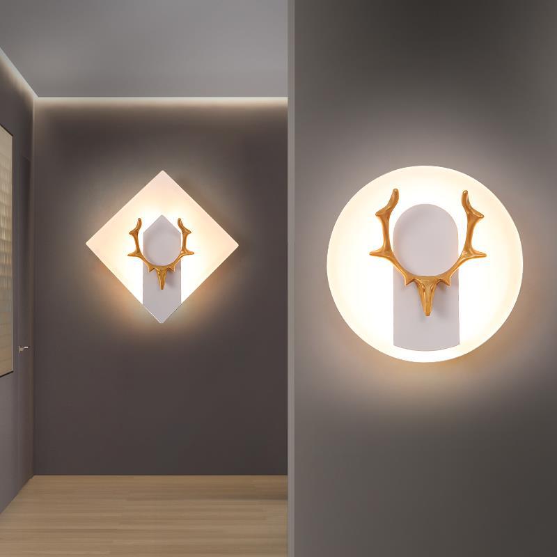 AntlerGlow Wall Light – Modern Acrylic LED Lamp