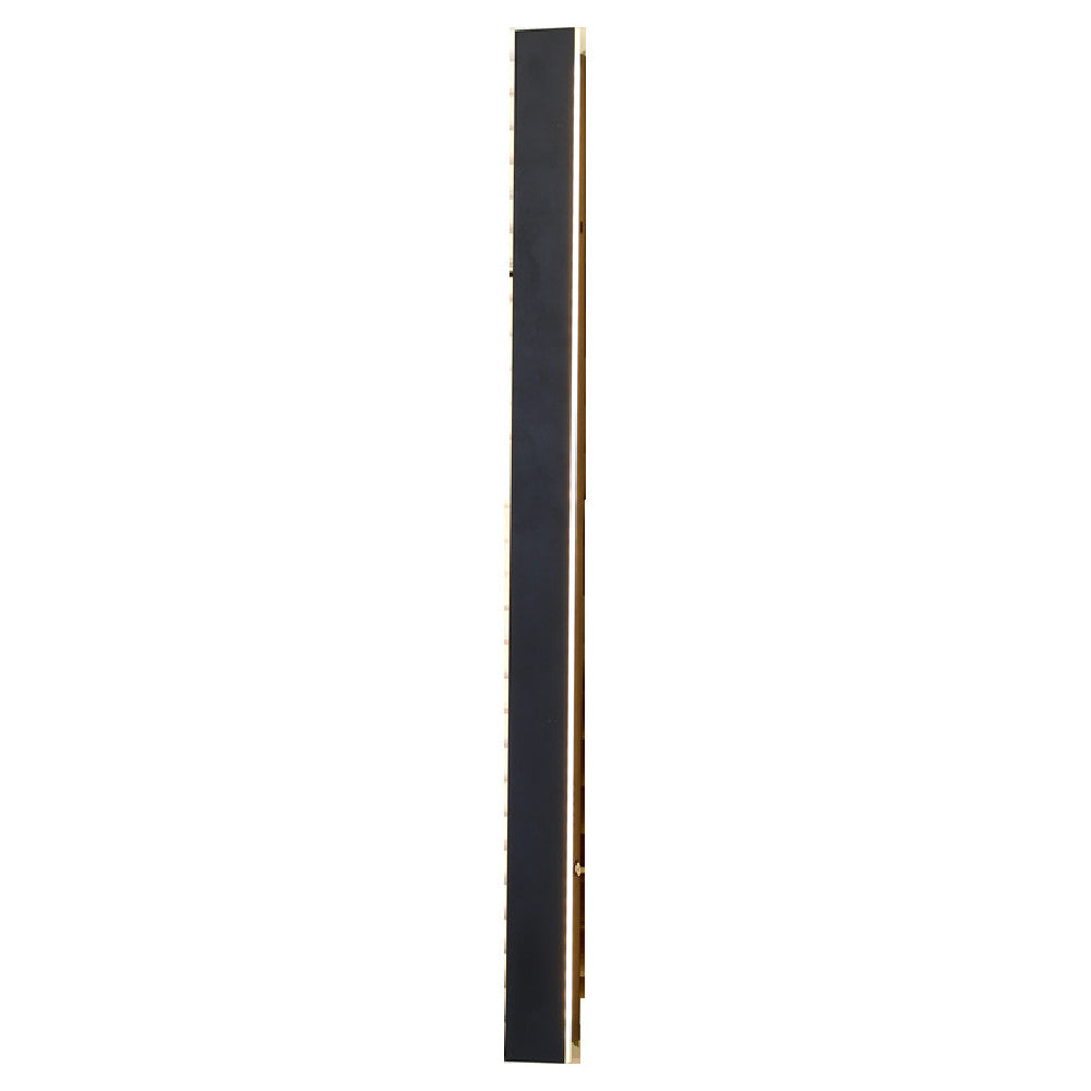 LineaLux Wall Light – Modern Outdoor Villa Lamp